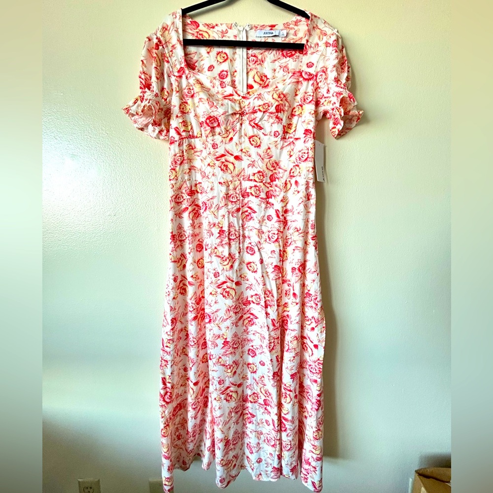 NWT JustFab Large White Rose Maxi Dress Puff Sleeves Front Split Sweetheart Neck